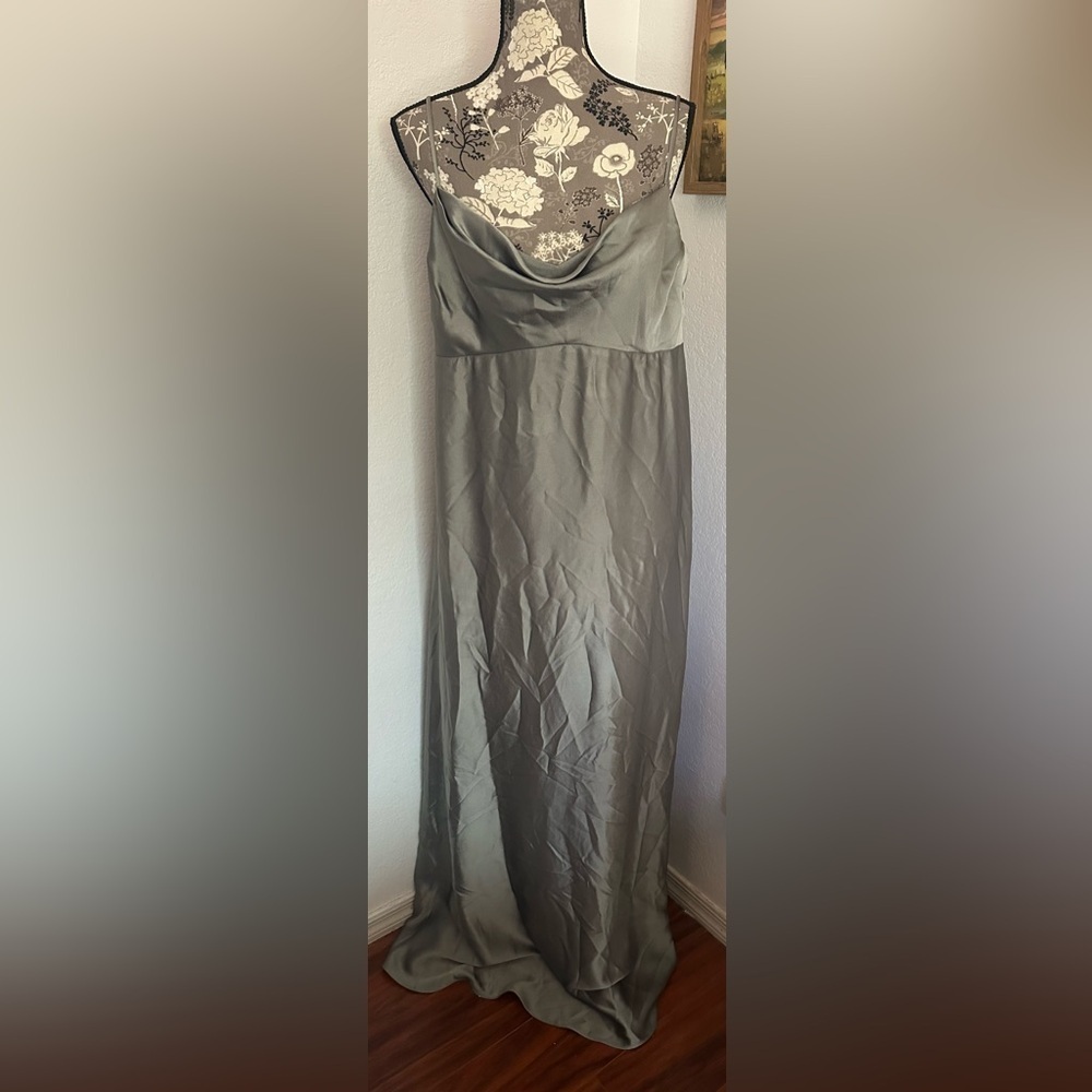 Jenny Yoo Addison dress in sage green - Size 16 - Picture 2 of 8